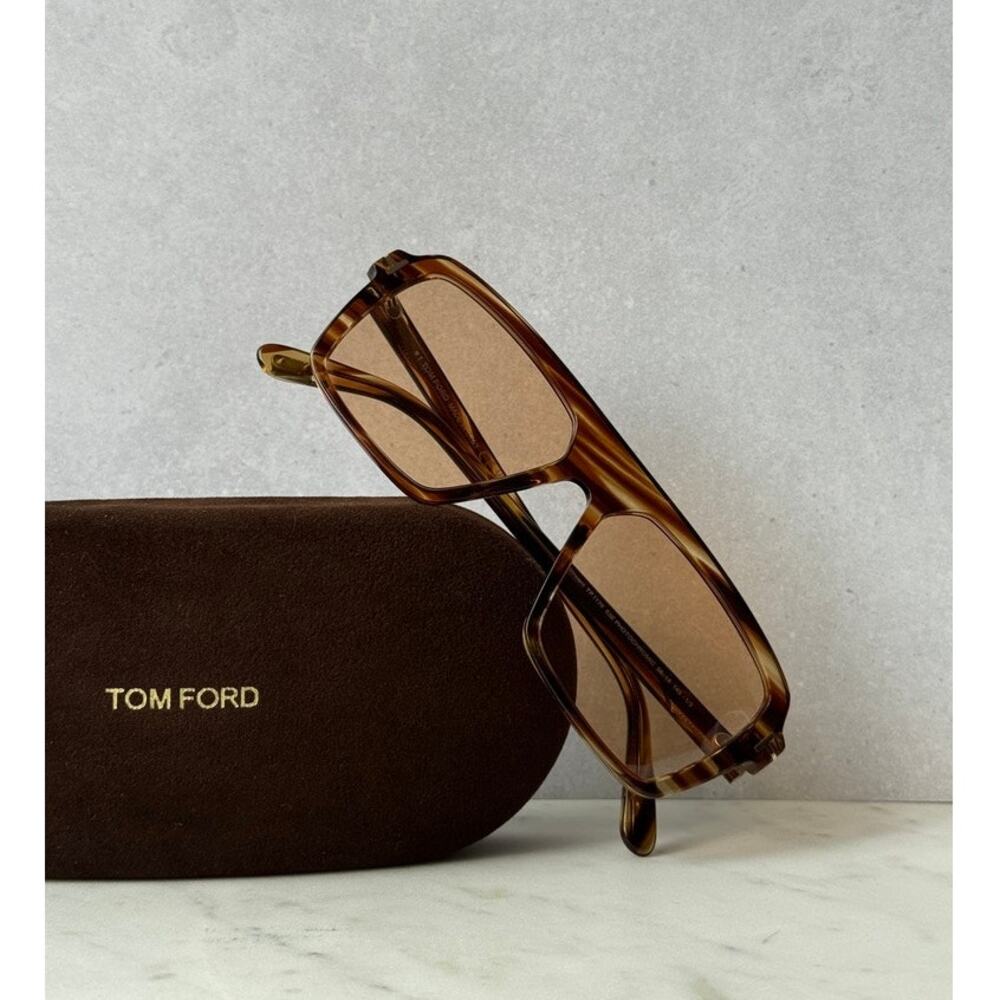 NEW Tom Ford Vincent FT1176 Photochromic Aviator Sunglasses